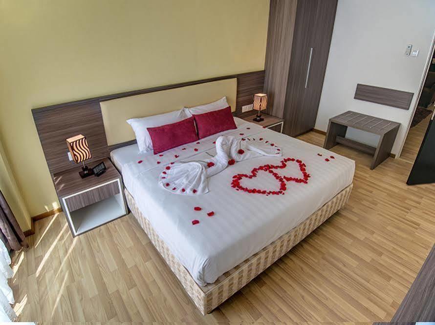 Hotel Metrasquare Malacca Bagian luar foto